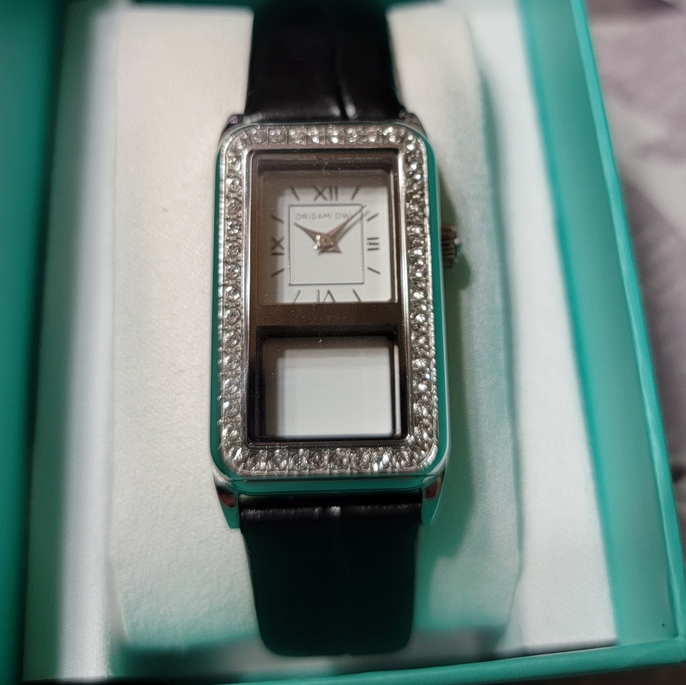 Origami Owl Storyteller Living Locket Watch